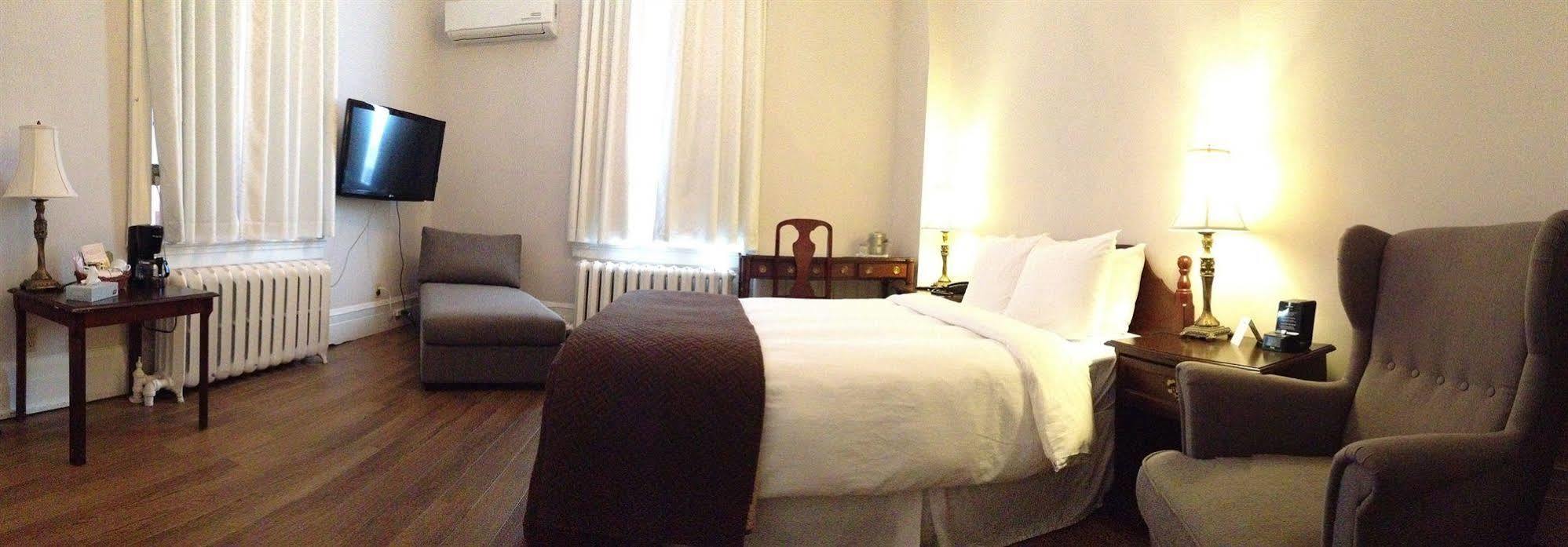 Ambrose House & Cafe - Self Check-In Guesthouse Montreal Exteriér fotografie