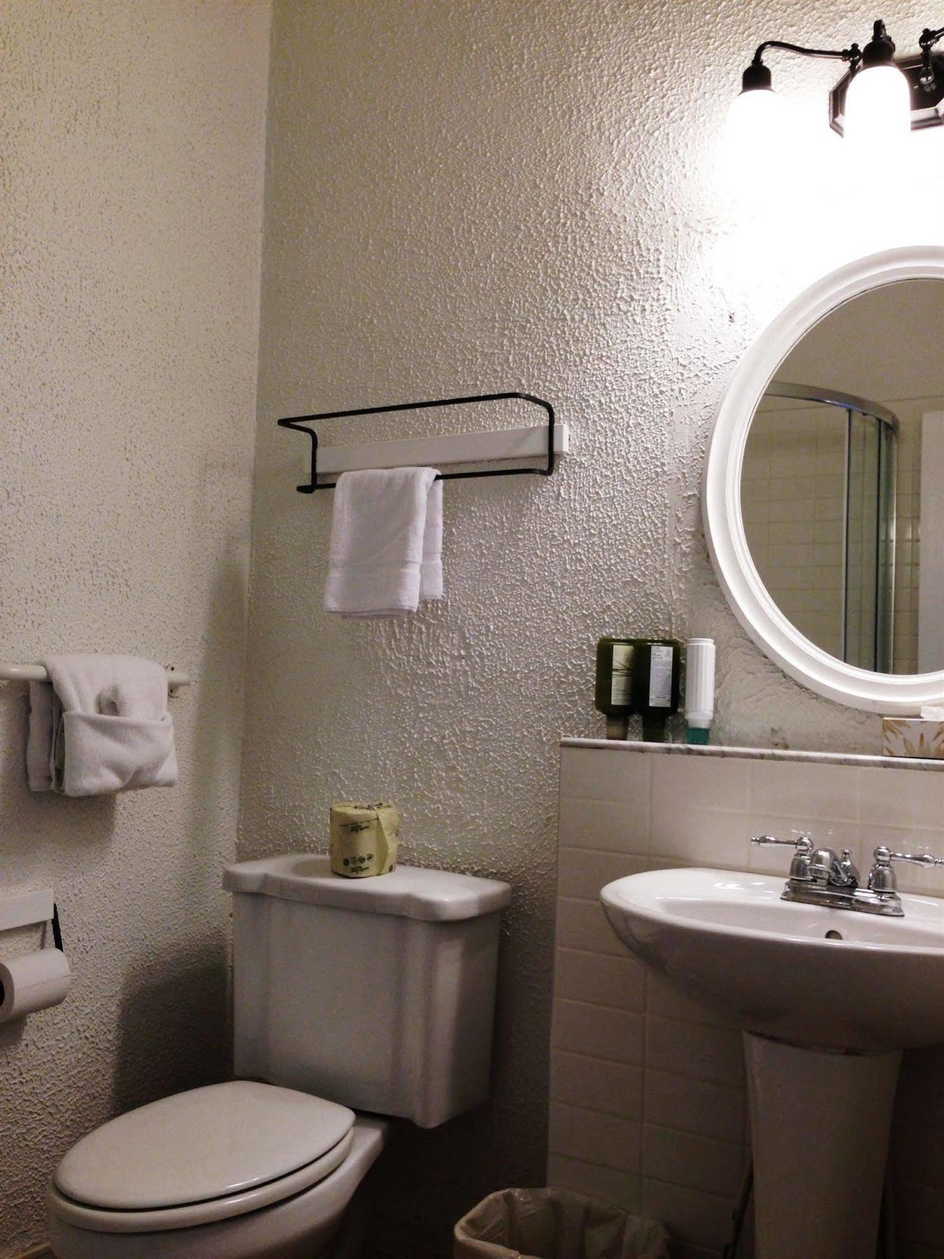 Ambrose House & Cafe - Self Check-In Guesthouse Montreal Exteriér fotografie